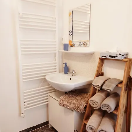 Ferienhaus Pomerania Bootsmann Koje Kleine Auszeit Bei Ruegen Sundhagen-Niederhof Exterior foto